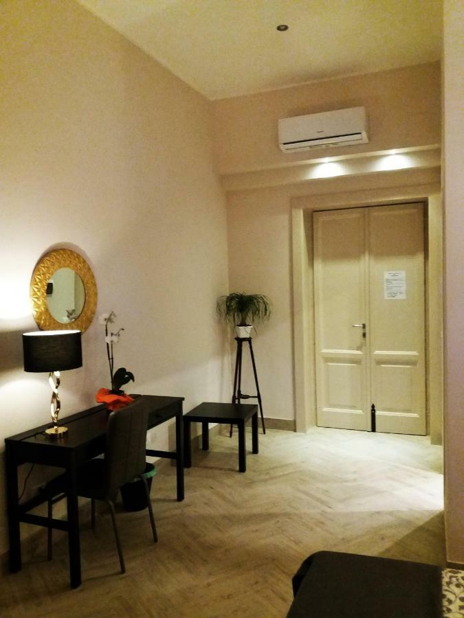 B&B Oriental Palace Catánia Buitenkant foto